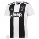 Retro Maglia Juventus Prima 2018/2019