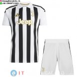 Maglia Prima Set Completo Uomo Juventus 2026/2027 Maglia Prima Set Completo Uomo Juventus 2026/2027