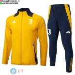 Giacca Set Completo Lunga Zip Juventus 2025/2026 Giallo Blu Giacca Set Completo Lunga Zip Juventus 2025/2026 Giallo Blu