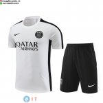 Formazione Bambino Set Completo Maglia PSG 2023/2024 Bianco Nero Formazione Bambino Set Completo Maglia PSG 2023/2024 Bianco Nero