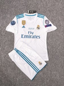 Retro Maglia Real Madrid Prima Finale 2017/2018