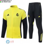 Giacca Lunga Zip Set Completo Real Madrid 25-26 Giallo Nero Giacca Lunga Zip Set Completo Real Madrid 25-26 Giallo Nero