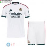 Maglia Set Completo Uomo Real Madrid Prima 2026/2027 Maglia Set Completo Uomo Real Madrid Prima 2026/2027