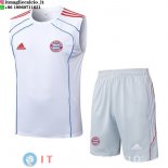 Senza Maniche Set Completo Maglia Bayern Monaco 2025/2026 Bianco Blu Senza Maniche Set Completo Maglia Bayern Monaco 2025/2026 Bianco Blu