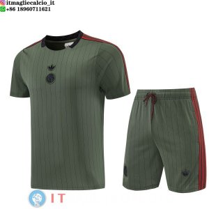 Formazione Set Completo Bayern Monaco 2026/2027 Verde
