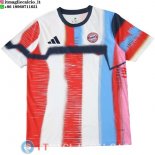 Thailandia Maglia Bayern Monaco Speciale 2025/2026 Rosso Bianco Blu Thailandia Maglia Bayern Monaco Speciale 2025/2026 Rosso Bianco Blu
