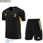 Formazione Set Completo Maglia Juventus 2023/2024 Nero Giallo Formazione Set Completo Maglia Juventus 2023/2024 Nero Giallo