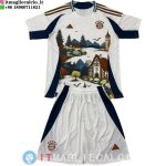 Maglia Bambino Bayern Monaco Speciale 2025/2026 Bianco Maglia Bambino Bayern Monaco Speciale 2025/2026 Bianco