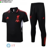 POLO Maglia Set Completo Liverpool 2025/2026 Nero Rosso