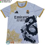 Thailandia Maglia Real Madrid Speciale 2025/2026 Bianco Nero Giallo Thailandia Maglia Real Madrid Speciale 2025/2026 Bianco Nero Giallo