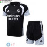 Formazione Maglia Set Completo Real Madrid 2026/2027 Nero Bianco Formazione Maglia Set Completo Real Madrid 2026/2027 Nero Bianco