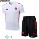 Formazione Set Completo Bayern Monaco 2025/2026 Bianco Rosso Nero