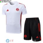 Formazione Set Completo Bayern Monaco 2025/2026 Bianco Rosso Nero Formazione Set Completo Bayern Monaco 2025/2026 Bianco Rosso Nero