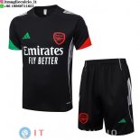 Formazione Set Completo Maglia Arsenal 2025/2026 Nero Rosso Formazione Set Completo Maglia Arsenal 2025/2026 Nero Rosso