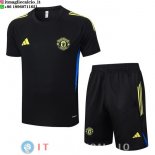 Formazione Set Completo Maglia Manchester United 2025/2026 Nero Giallo Formazione Set Completo Maglia Manchester United 2025/2026 Nero Giallo