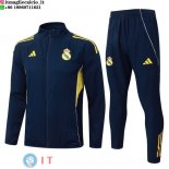 Giacca Full Zip e Pantaloni Allenamento Real Madrid 25-26 Blu Navy Giallo Giacca Full Zip e Pantaloni Allenamento Real Madrid 25-26 Blu Navy Giallo