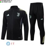 Giacca Set Completo Lunga Zip Bambino Juventus 25-26 Nero Rosa Giacca Set Completo Lunga Zip Bambino Juventus 25-26 Nero Rosa