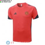 Formazione Maglia Bayern Monaco 2025/2026 Rosso Formazione Maglia Bayern Monaco 2025/2026 Rosso